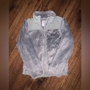 Children’s Place girls size 5/6 grey jacket.